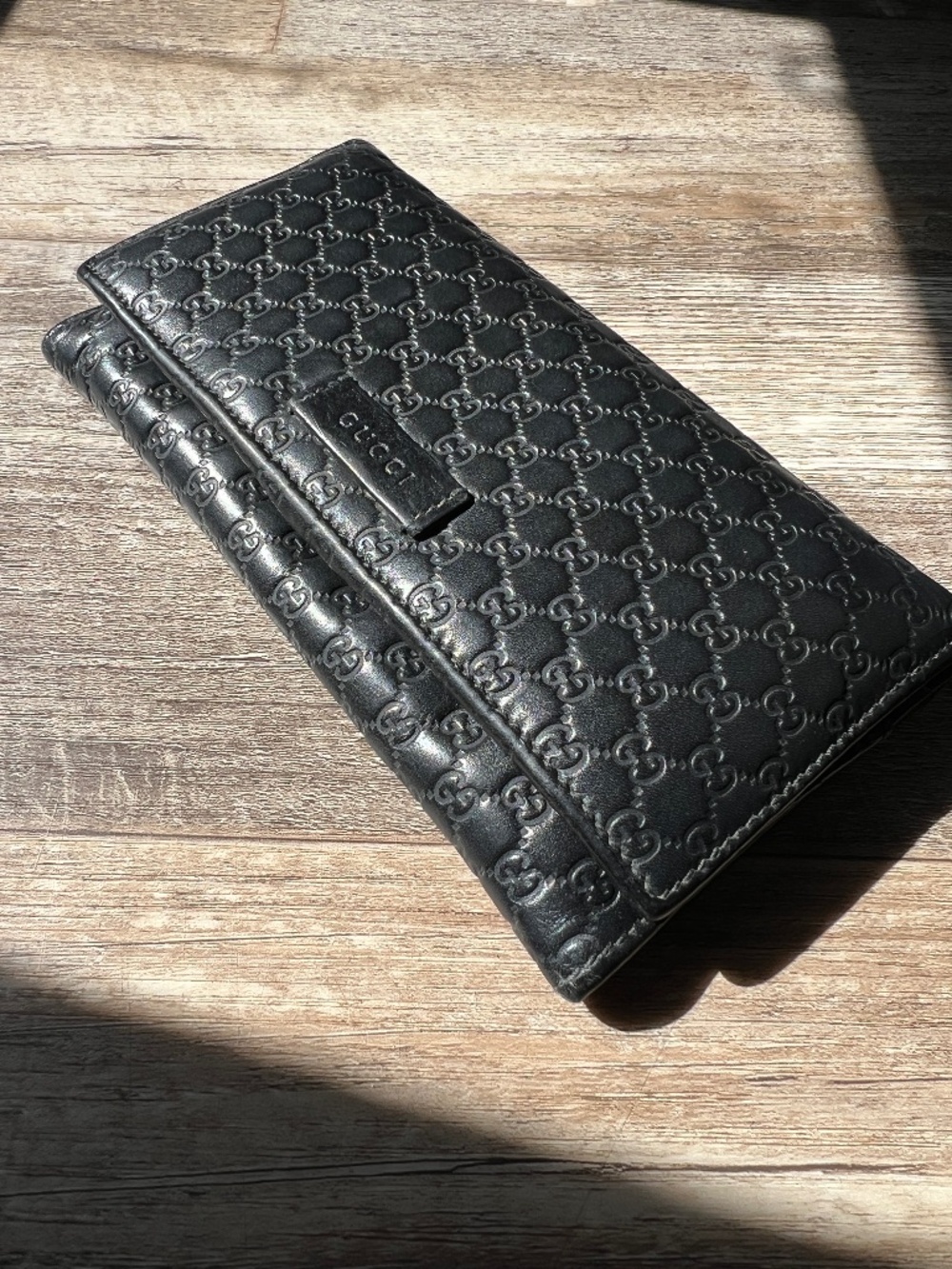 Authentic Gucci leather wallet